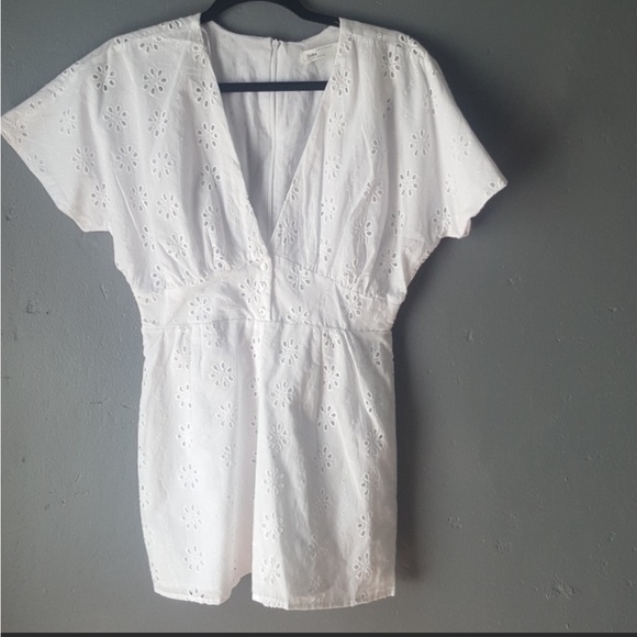 Zara Pants & Jumpsuits Zara White Eyelet Vneck Romper Poshmark